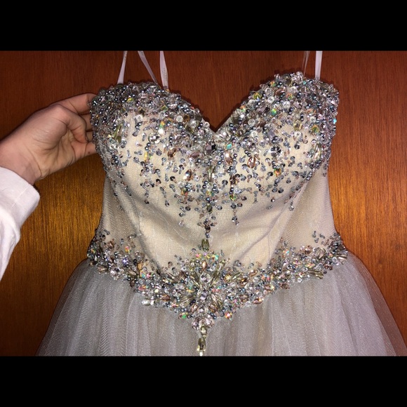 Terani Couture Prom dress - Picture 3 of 6